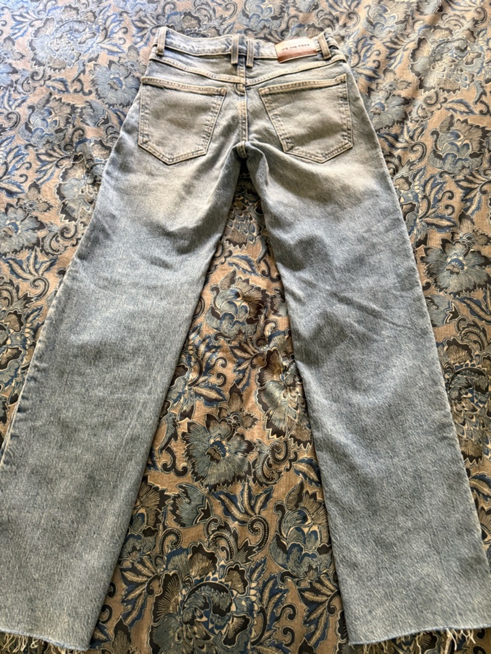 Free People NWT We the Free Risk Taker Faded Raw Hem Seamed Straight Leg Jeans - Picture 4 of 9